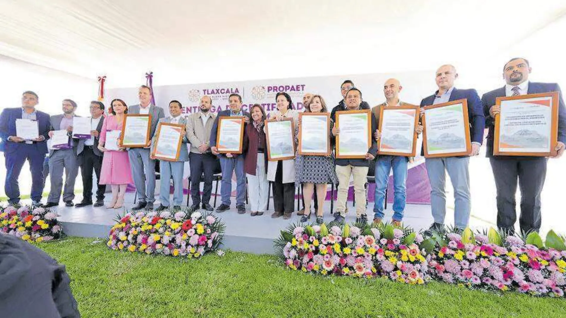 Empresas, instituciones educativas y centros de capacitación recibieron certificados de auditoría ambiental CORTESÍA GOBIERNO DEL ESTADO